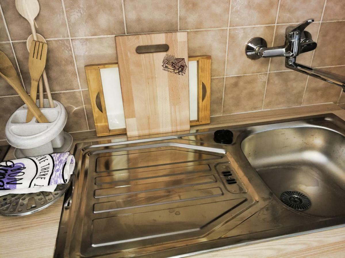 Apartman Damir Sumartin Zewnętrze zdjęcie