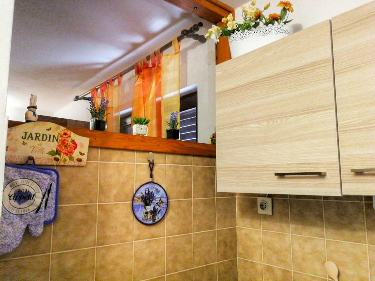 Apartman Damir Sumartin Zewnętrze zdjęcie